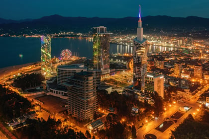 Dolu Dolu Kafkas İncileri Bakü ve Tiflis Rotası Turu THY ile Vizesiz Ekstra Turlar Dahil / 5 Gece Otel Konaklamalı / İstanbul Çıkışlı / 2027