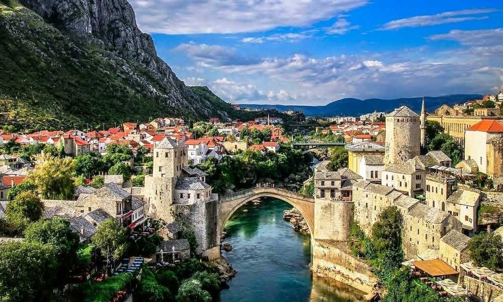 4 Ülke Panorama Balkan Turu THY ile Vizesiz Ramazan Bayramı Özel / 5 Gece Otel Konaklamalı / İstanbul Çıkışlı / Saraybosna Gidiş