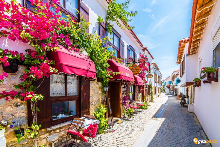 Alaçatı Ot Festivali Turu / 1 Gece Otel Konaklamalı / Ankara Çıkışlı