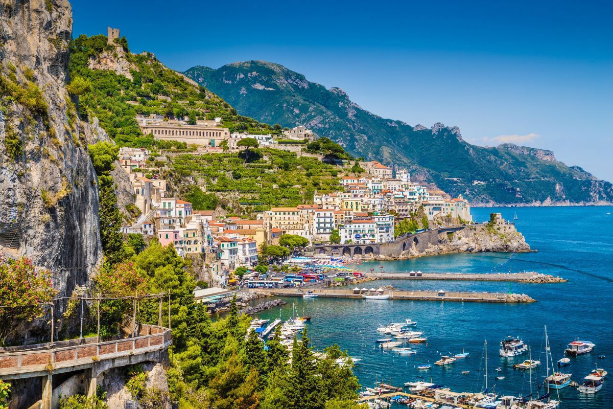 Amalfi Kıyıları Turu THY ile Ekstra Turlar Dahil / 3 Gece Otel Konaklamalı / İstanbul Çıkışlı
