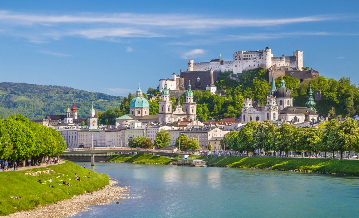 Berlin ve Alpler Trenli Hallstatt Bir Orta Avrupa Masalı Turu Wizz Air ile Ramazan Bayramı Özel / 7 Gece Otel Konaklamalı / Ankara Çıkışlı / 2027