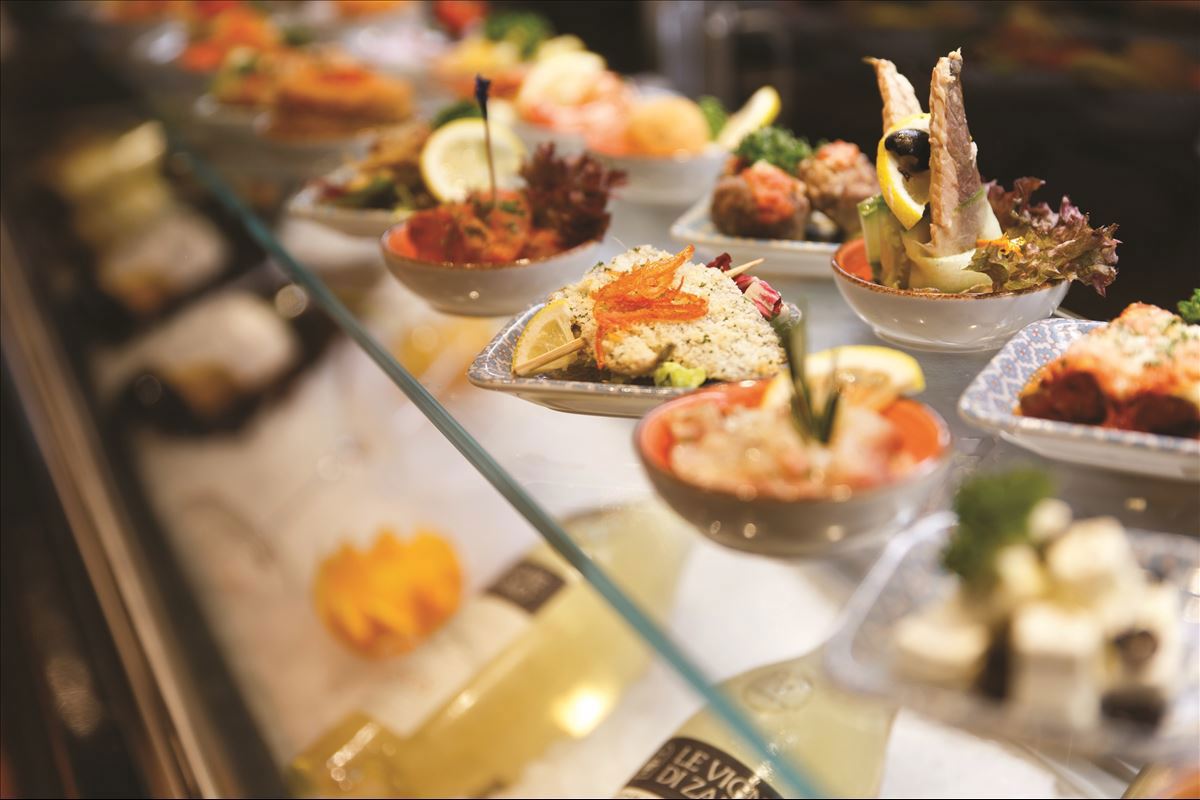 Costa Smeralda ile Fas'lı Kanarya Adaları Turu THY ile / 7 gece Konaklamalı / İstanbul Çıkışlı / 2 Nisan