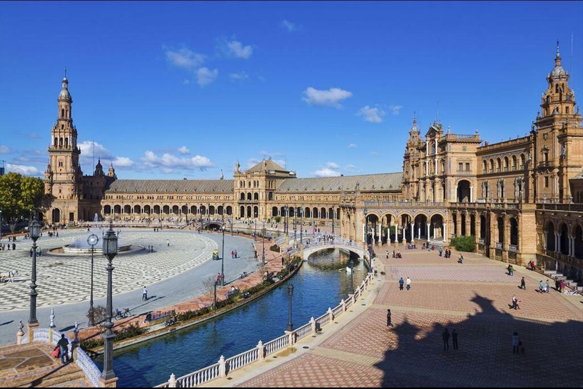 Ekspres İspanya Turu AJet ile / 4 Gece Otel Konaklamalı / Ankara Çıkışlı