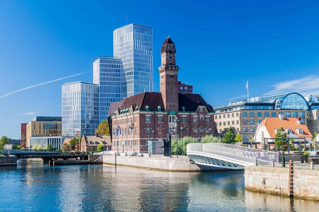 Görkemli İskandinavya ve Fiyort Turu THY ile / 7 Gece Otel Konaklamalı / İstanbul Çıkışlı
