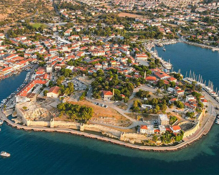 İzmir Alaçatı Sığacık Foça Turu / 1 Gece Otel Konaklamalı / İstanbul Çıkışlı