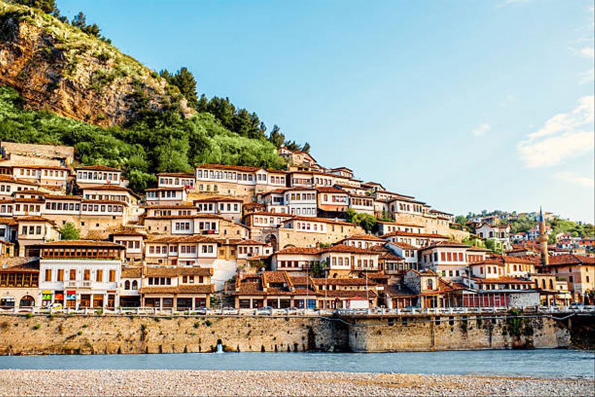 Karadağ Arnavutluk Turu Pegasus ile Vizesiz / 3 Gece Otel Konaklamalı / İstanbul Çıkışlı