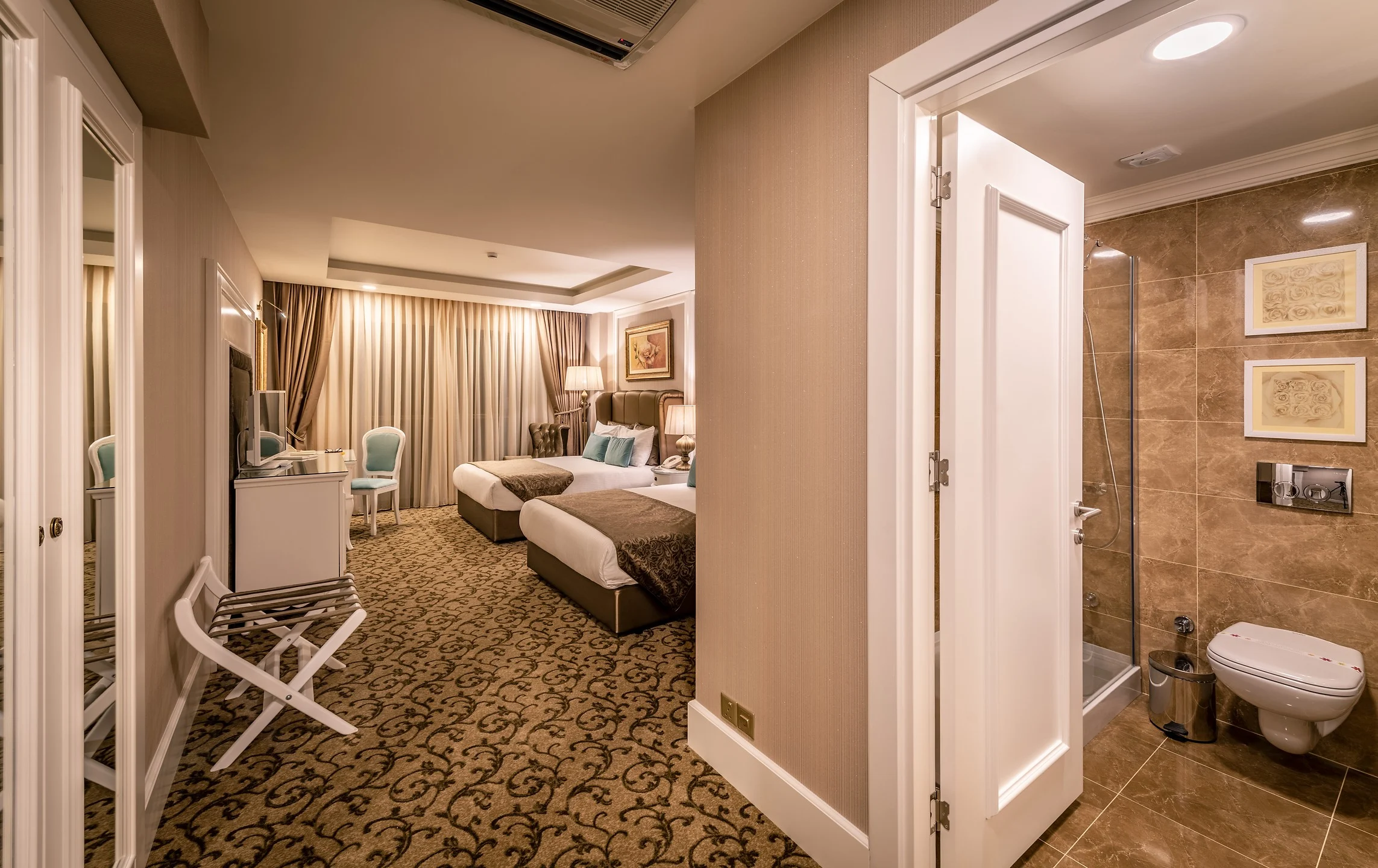 Kıbrıs Tatil Paketleri / 4 Gece Otel Konaklamalı / Vuni Palace Hotel