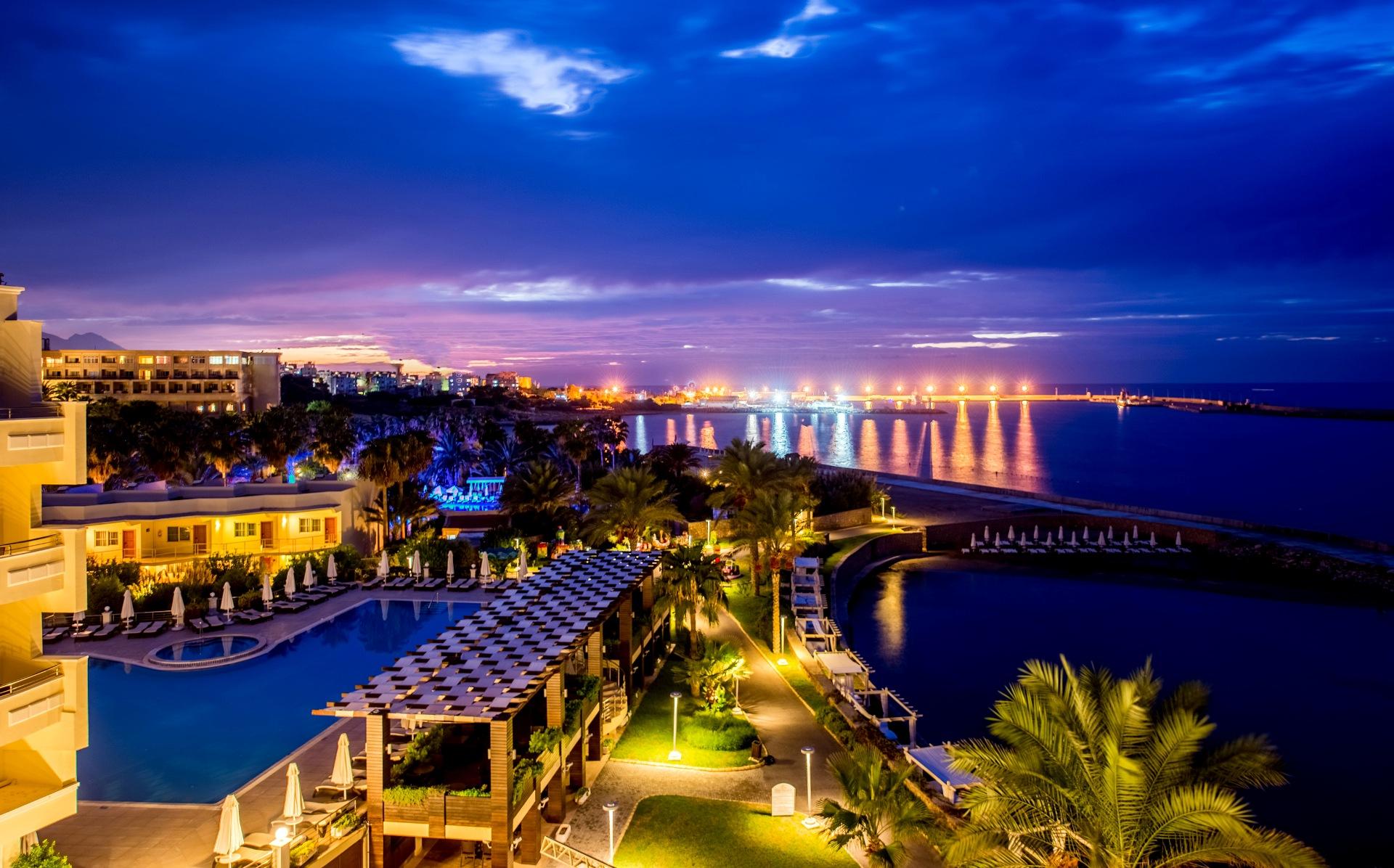 Kıbrıs Tatil Paketleri / 4 Gece Otel Konaklamalı / Vuni Palace Hotel