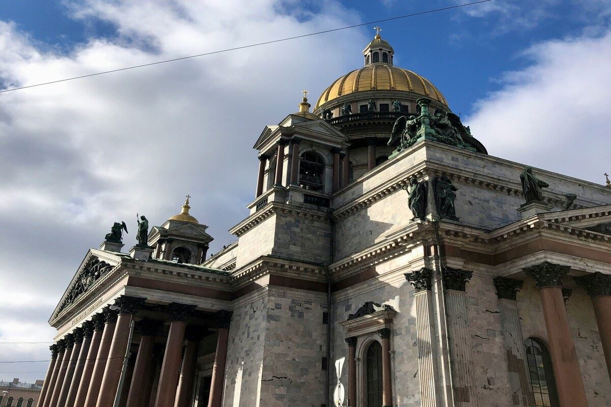 Kral ve Kraliçe St. Petersburg Moskova Turu THY ile / 5 Gece Otel Konaklamalı / İstanbul Çıkışlı / 2027