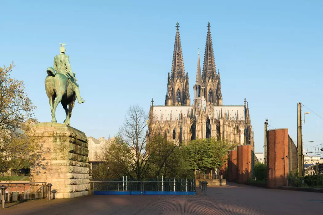 Mega Benelüks Paris Köln Colmar Turu SunEkspress ile Kasım Ara Tatil Özel / 6 Gece Otel Konaklamalı / Adana Çıkışlı