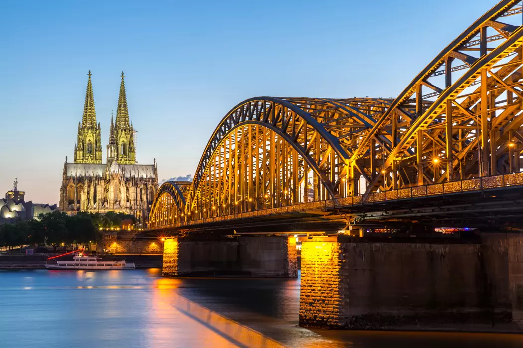 Mega Benelüks Paris Köln ve Colmar Turu SunEkspress ile Kasım Ara Tatil Özel / 6 Gece Otel Konaklamalı / Adana Çıkışlı