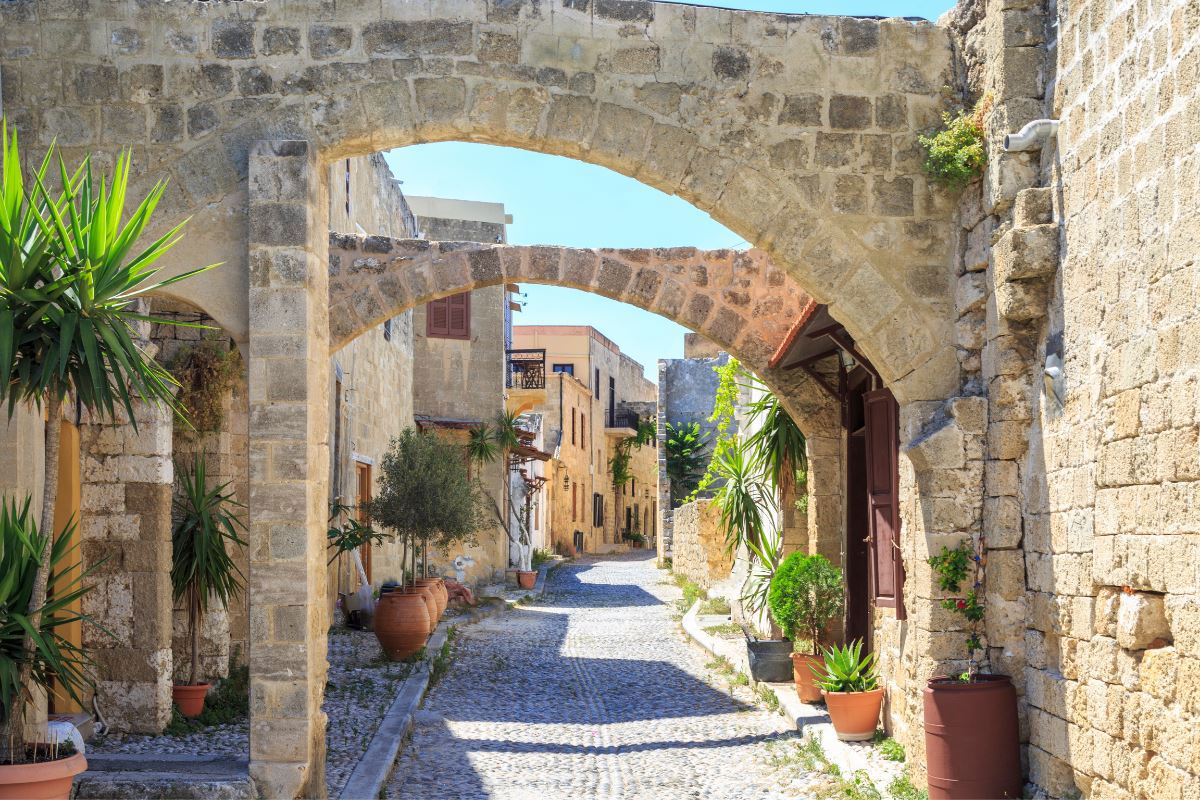 Rodos Adası Turu Feribot ile / 3 Gece Otel Konaklamalı / Muğla Çıkışlı