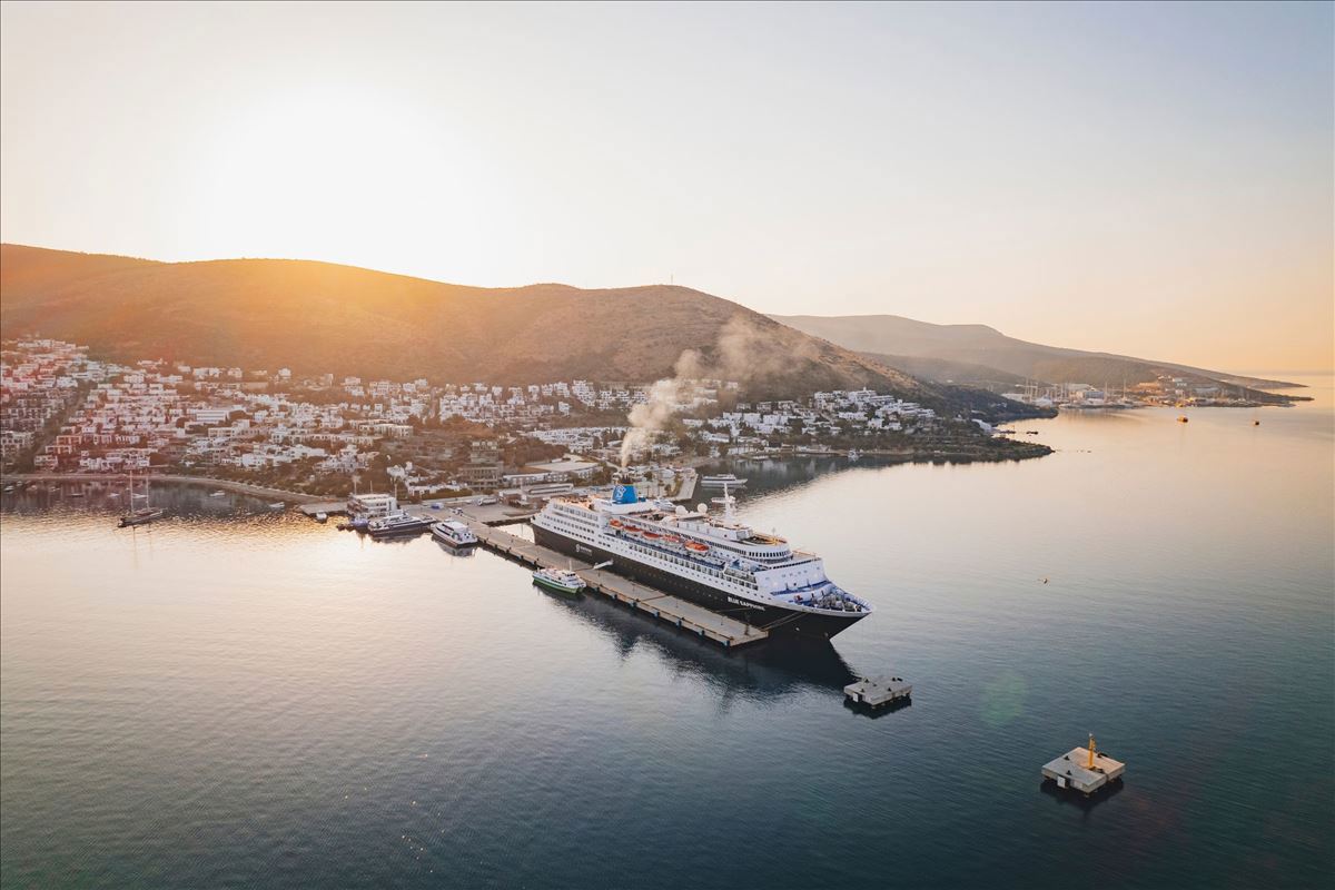 Selectum Blu ile Yunan Adaları Turu / 4 Gece Konaklamalı / Çeşme Çıkışlı / 2027