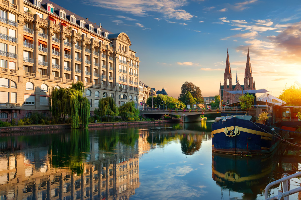 Noel Pazarları Almanya Fransa İsviçre Turu THY ile Ekstra Turlar Dahil / 3 Gece Otel Konaklamalı / İstanbul Çıkışlı / Frankfurt Gidiş