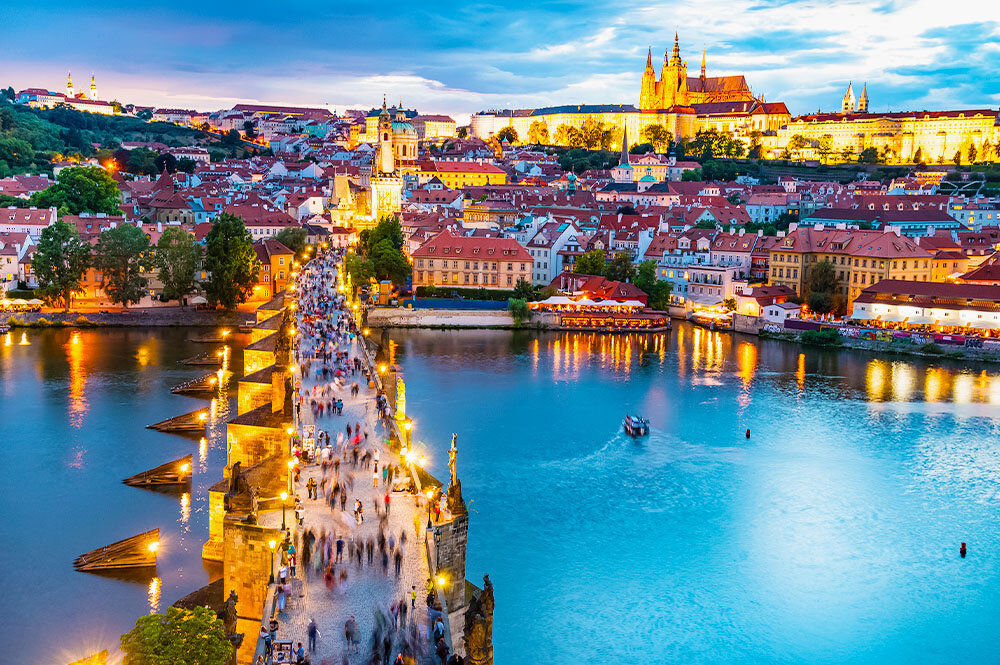 Orta Avrupa Masalı Turu Otobüs ile Ekstra Turlar Dahil / 7 Gece Otel Konaklamalı / İstanbul Çıkışlı