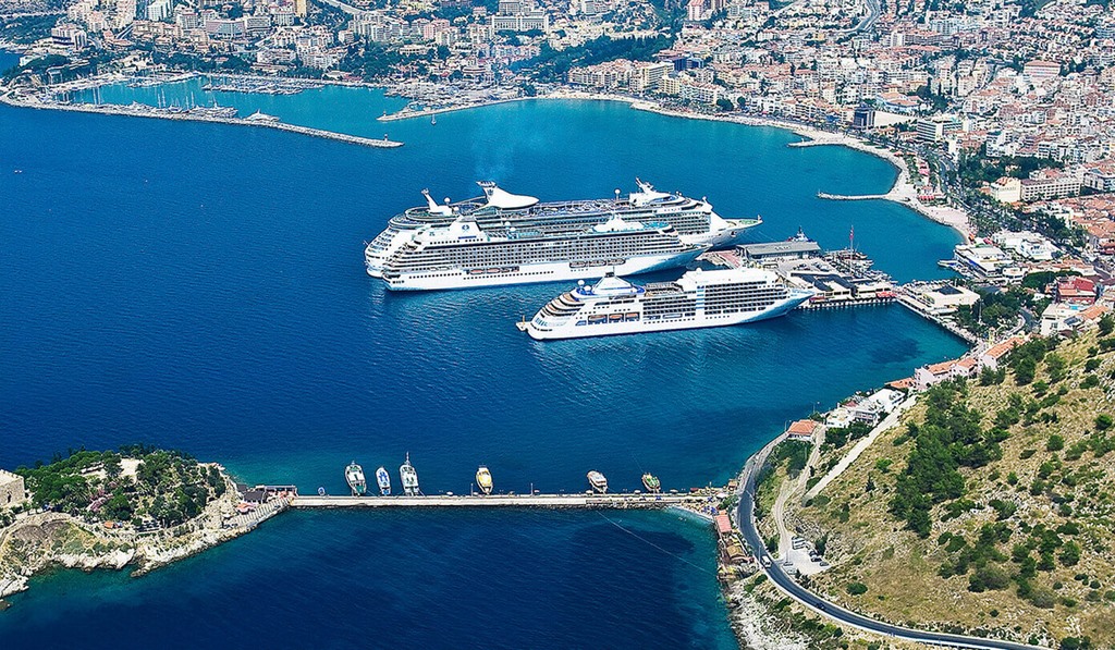 Kuşadası Çeşme Ayvalık Turu / 2 Gece Otel Konaklamalı / İstanbul Çıkışlı