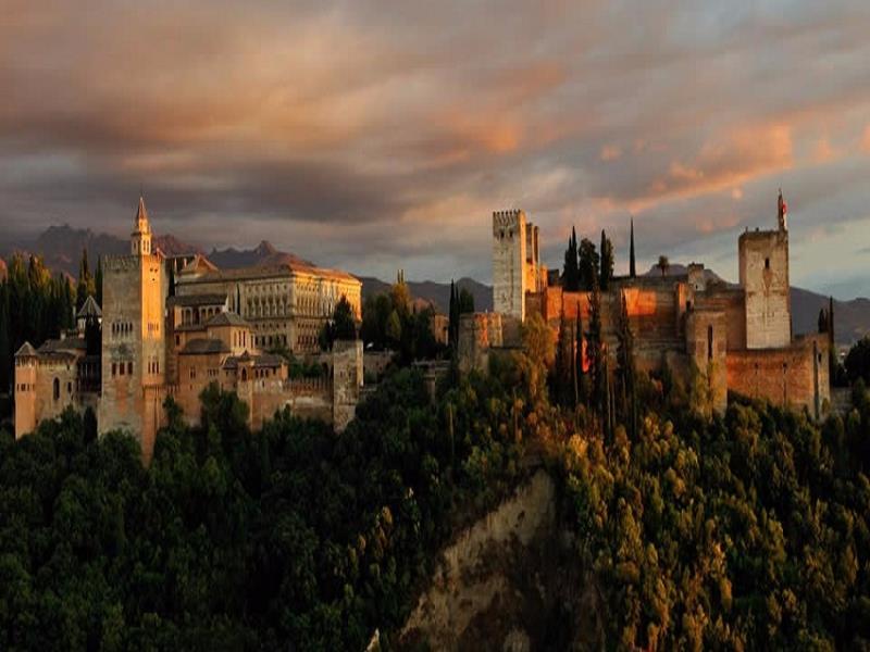 Elegant Büyük Sahra Çölü ve Masallar Diyarı Fas Turu THY ile Vizesiz Ekstra Turlar Dahil / 7 Gece Otel Konaklamalı / İstanbul Çıkışlı / 2027