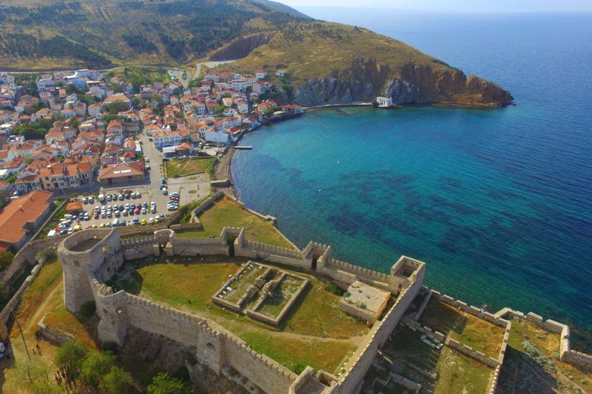 Bozcaada Assos Ayvalık Cunda Turu / 1 Gece Otel Konaklamalı / İstanbul Çıkışlı