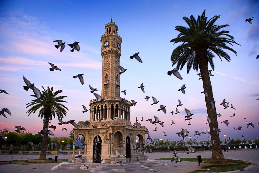 Kuşadası Çeşme Pamukkale Turu / 2 Gece Otel Konaklamalı / İstanbul Çıkışlı