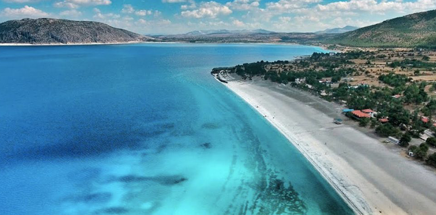 Salda Gölü Pamukkale Çeşme Alaçatı Turu / 1 Gece Otel Konaklamalı / İstanbul Çıkışlı / 30 Ağustos Özel