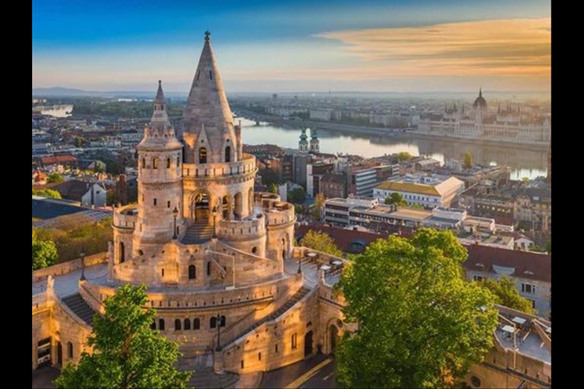 Viva Orta Avrupa ve Hallstatt 5 Ülke Turu SunEkspress ile / 6 Gece Otel Konaklamalı / Antalya Çıkışlı